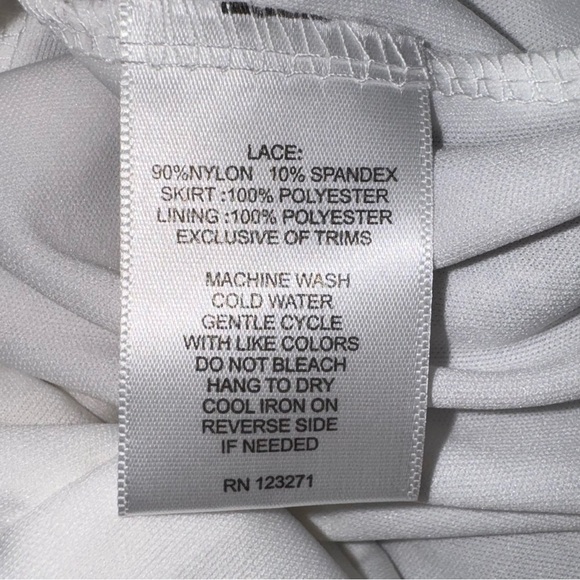 Wishful Park maxi lace/sheer see thru middle dress. Super pretty NWT - Picture 10 of 11